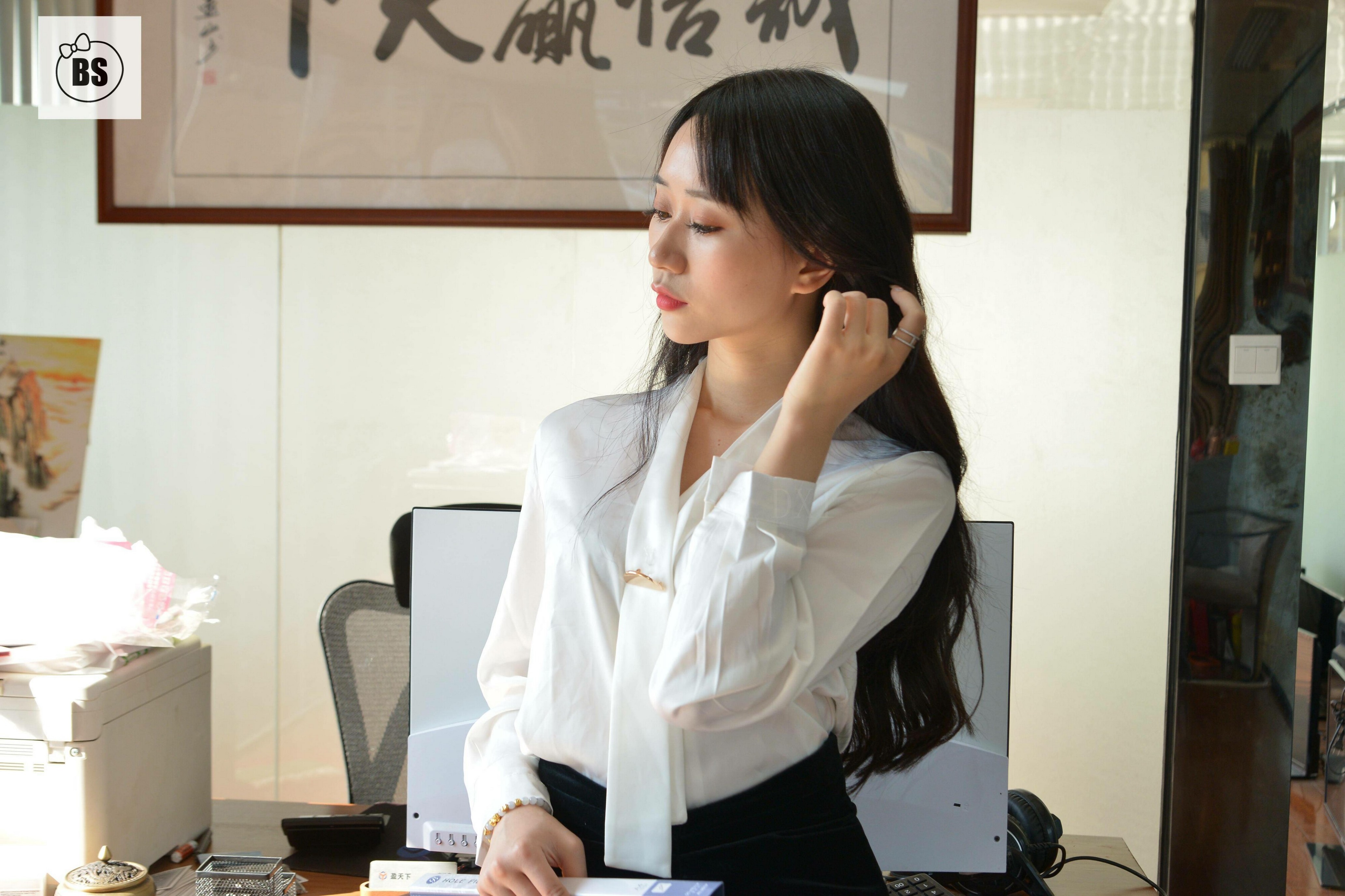 图片[71]-[我丝你想]MX011 美西 新来的女助理1[71P106M]-六色网