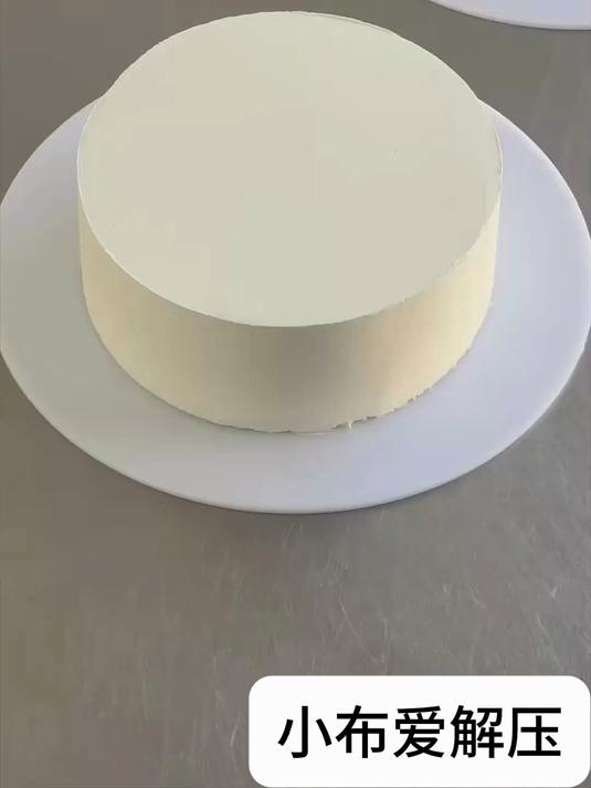 解压视频：原来蛋糕还可以这样切