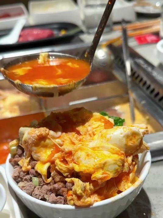 谁家好人正儿八经在海底捞涮肉啊