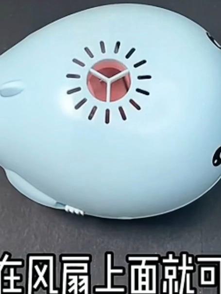 萌趣小鲸鱼悬浮玩具,吹球游戏乐无穷,宝宝手眼协调新突破!