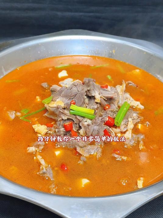 年夜饭系列之「羊肉火锅」自己做,操作简单无膻味,吃起来真过瘾