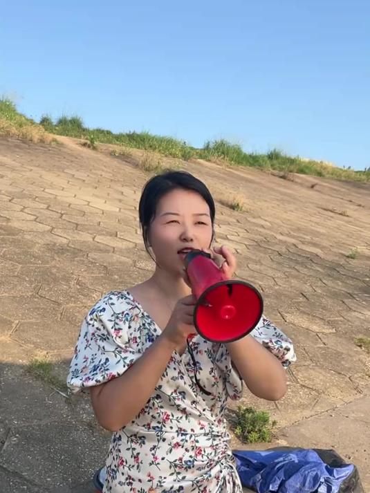 今天还特别准备了黄牛肉,主打一个陪伴吧!平常做饭都不够吃