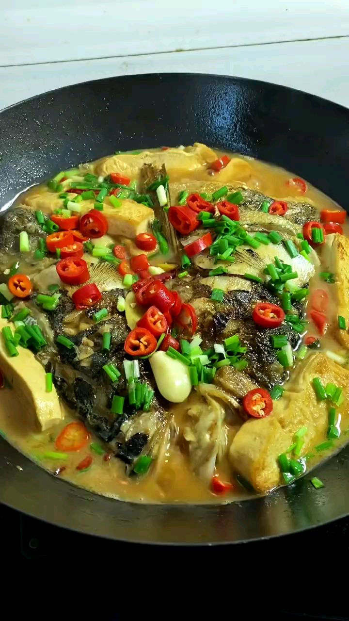 好吃的鱼头炖豆腐宇家常菜