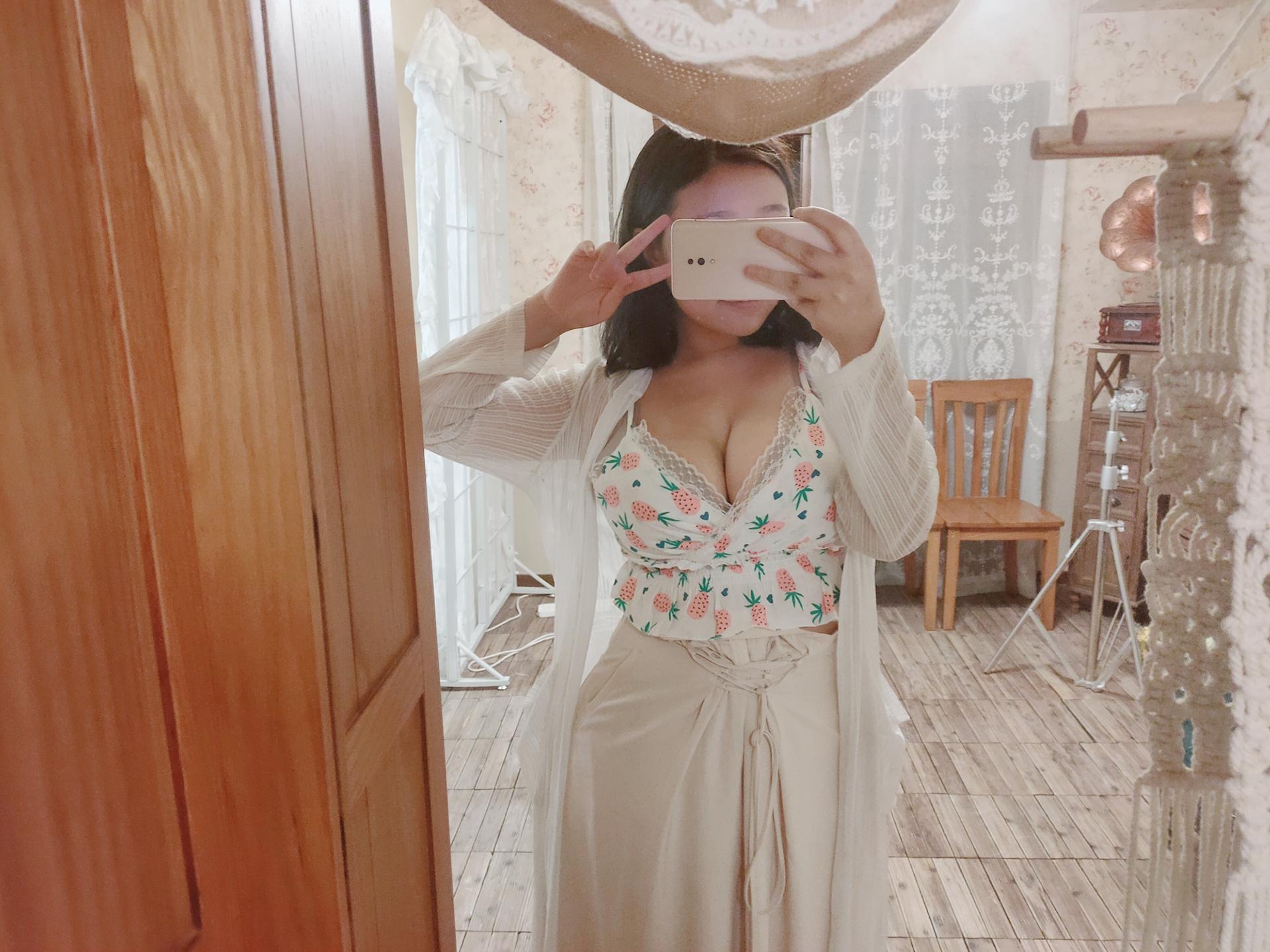 图片[87]-穆零Mu0 NO.022 – 自拍[289P+17V167M]-六色网