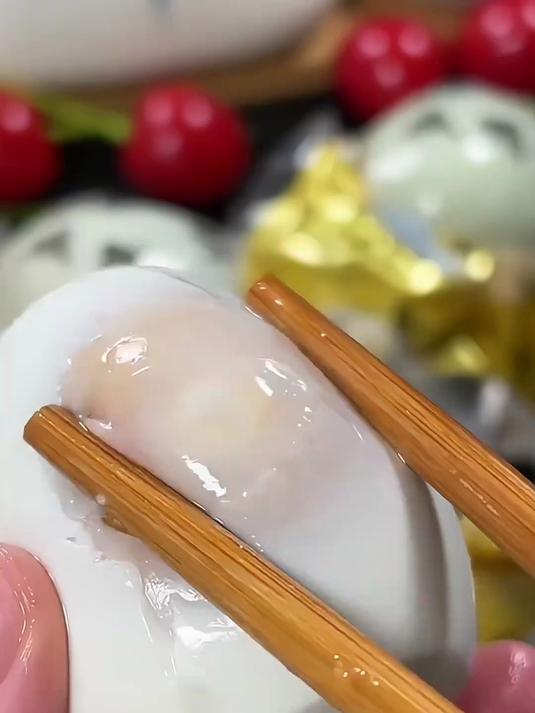 油亮亮的蛋黄,细腻沙软醇香,停不下来的味道!