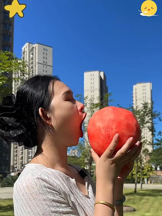 我真的拒绝不了这个粉色的冰淇淋芭乐巨好吃