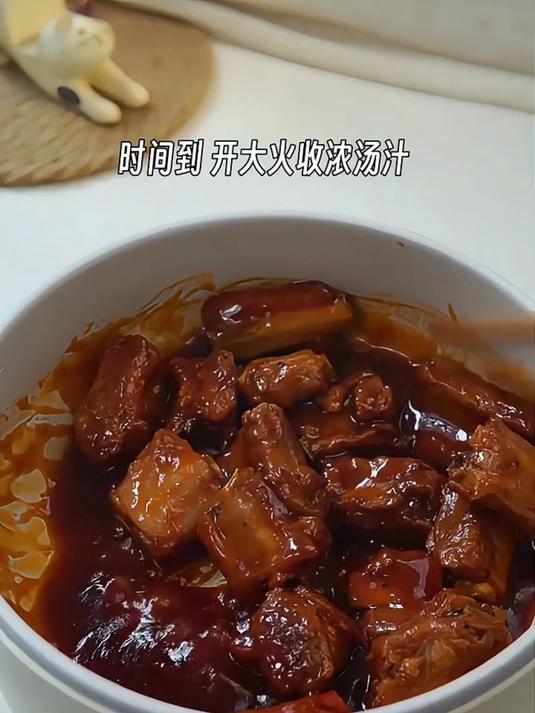 感觉下雨天和糖醋排骨真的好配!
