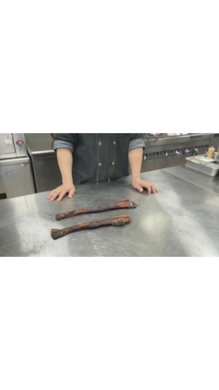 今天客人说要吃正宗广东腊肉煲仔饭,还好我也会做客人反馈