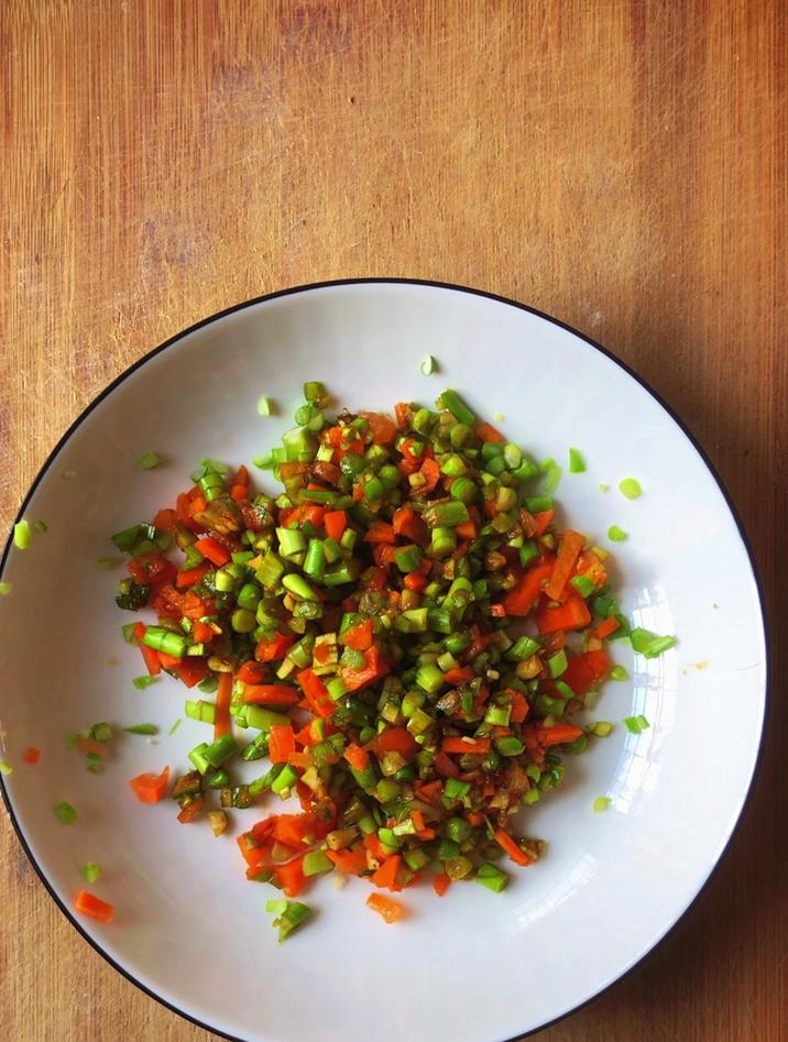 蒜苔包子馅的最佳配方,跟我这样做,简单好吃