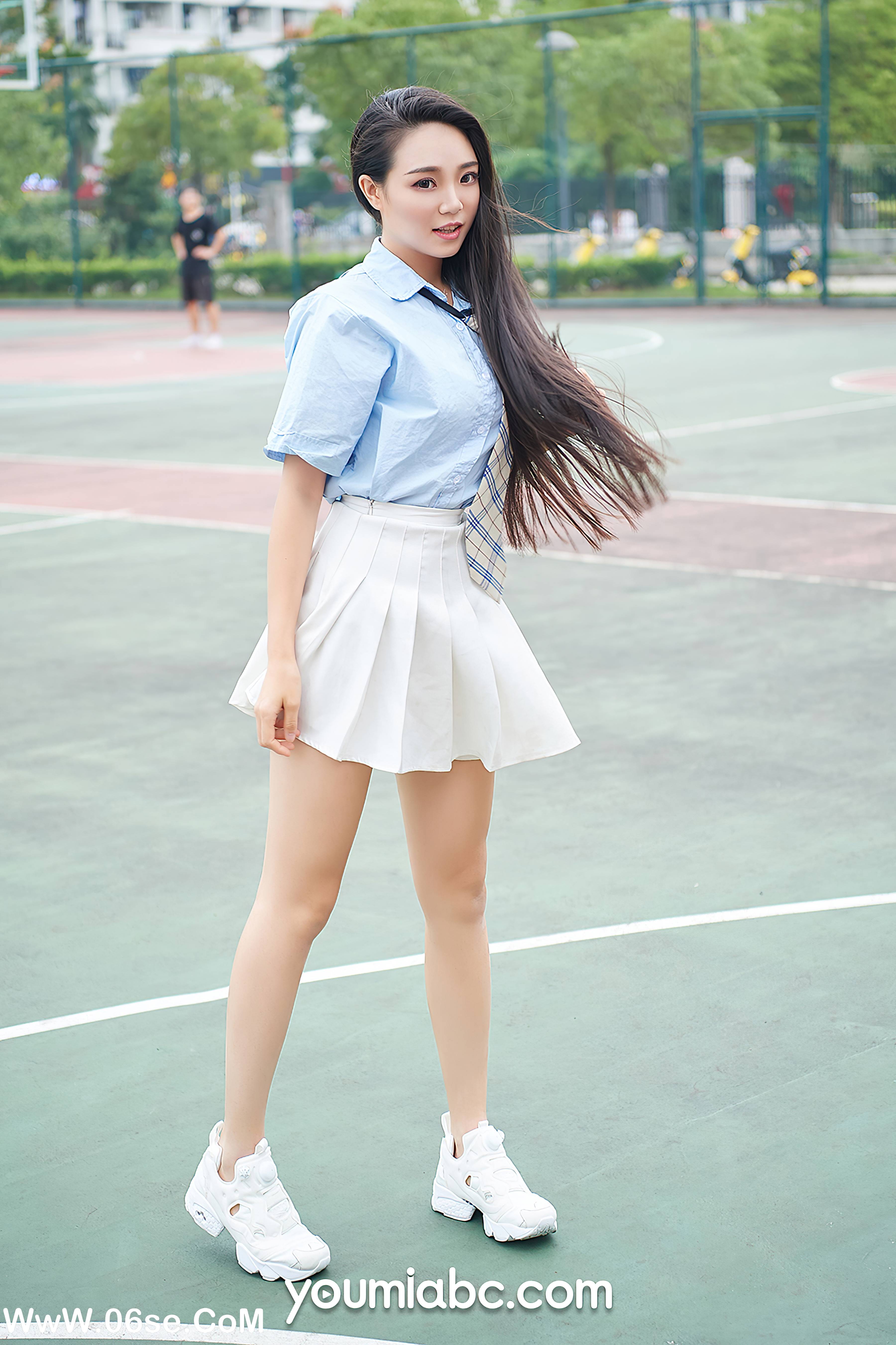 图片[2]-[YouMi尤蜜] 2020.08.18 初恋般的甜 许文婷[35+1P745M]-六色网