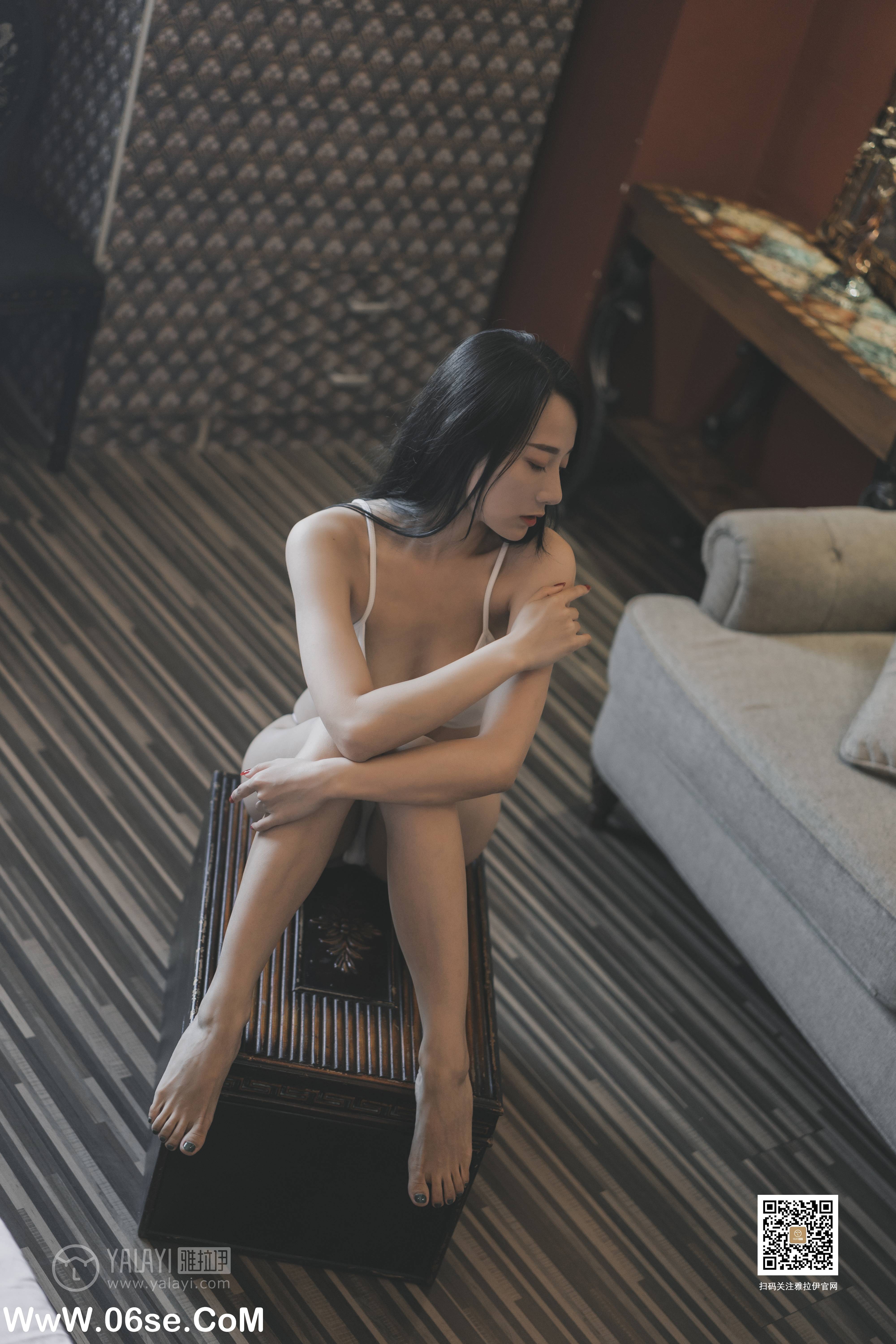图片[45]-[YALAYI雅拉伊] No.363 女白领的私房照 何嘉颖-六色网