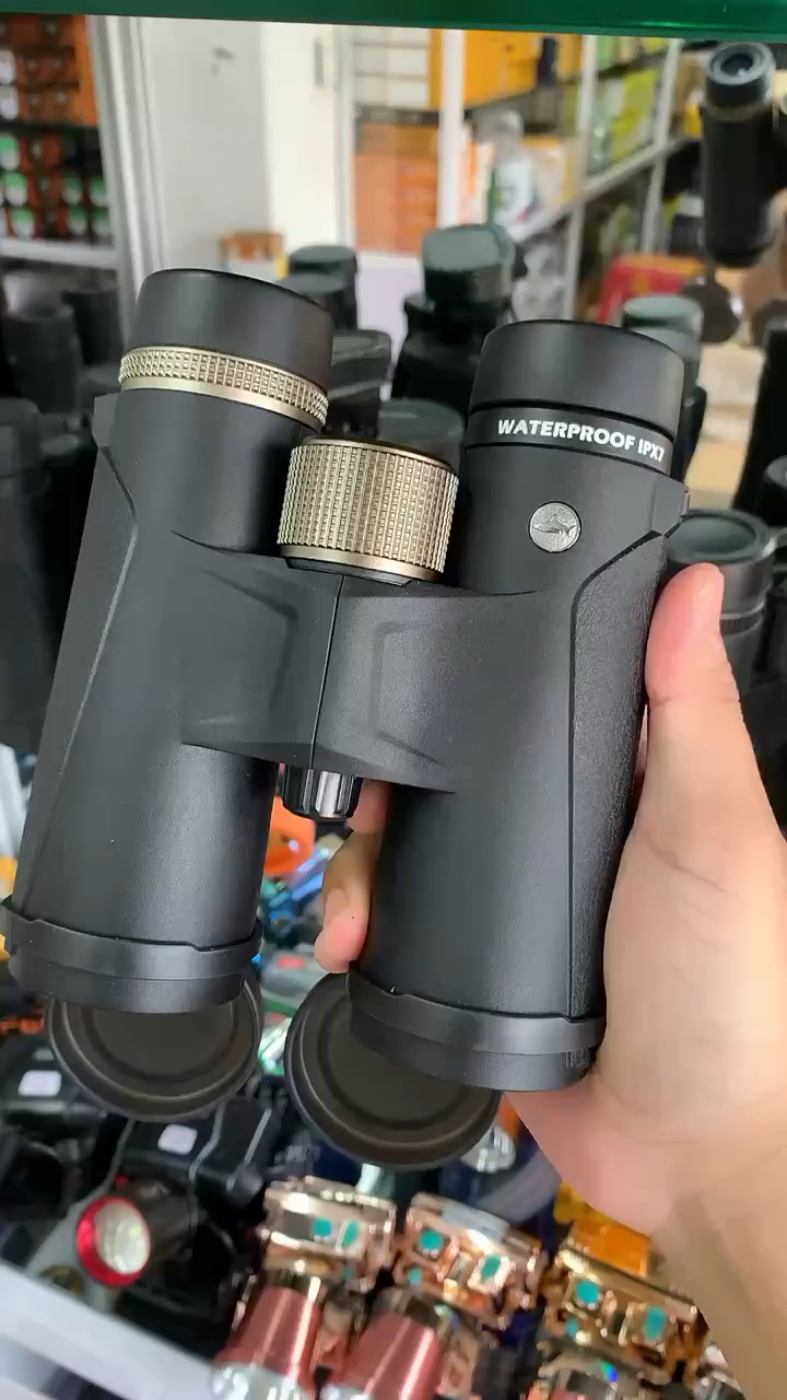 国内三大品牌之一胜途的鲨鱼系列10x42高清高倍望远镜效果实测