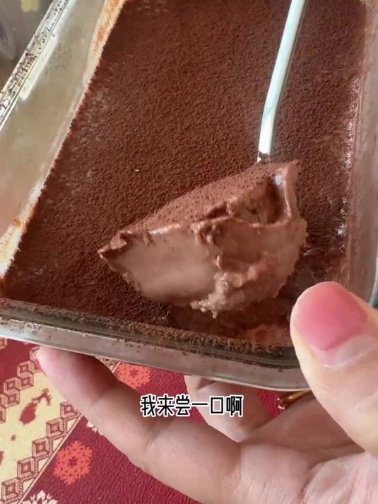 棉花糖囤多了，没关系，加点牛奶、巧克力，就可以变身超简单的