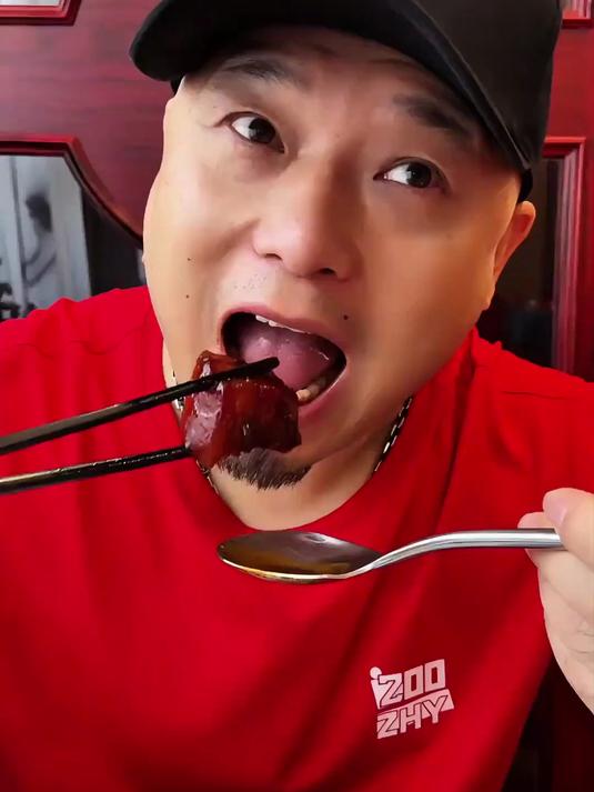 山西太原开盲盒:在皇宫一样的饭店里,吃上得了台面的山西菜