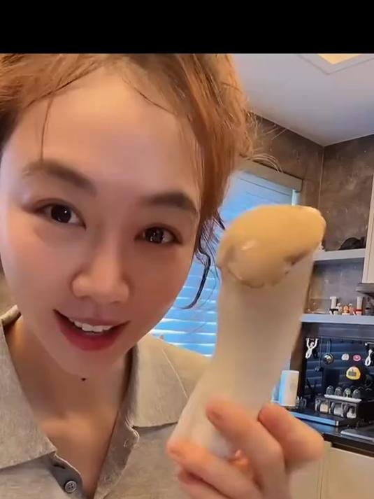 这脆皮锅贴也太绝了～咬着咔咔脆，一口就爱上！