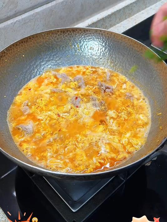 没有饲料蛋，纯散养土鸡蛋，且吃且珍惜