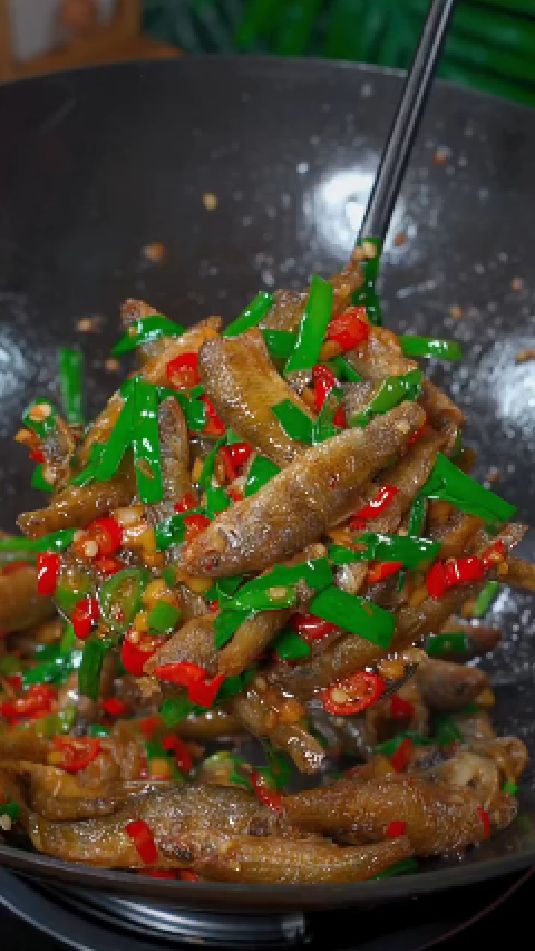小河鱼好吃的做法