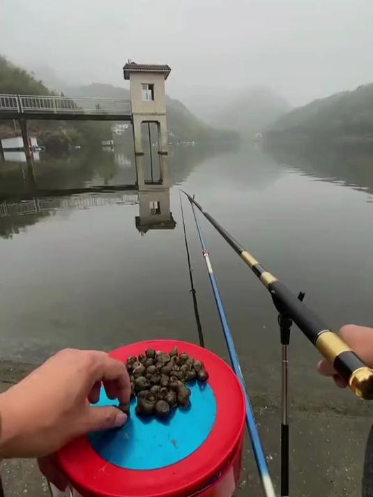 这是啥怪物,鱼竿变浮标