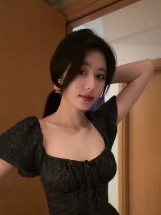 超喜欢黑色小天鹅裙子