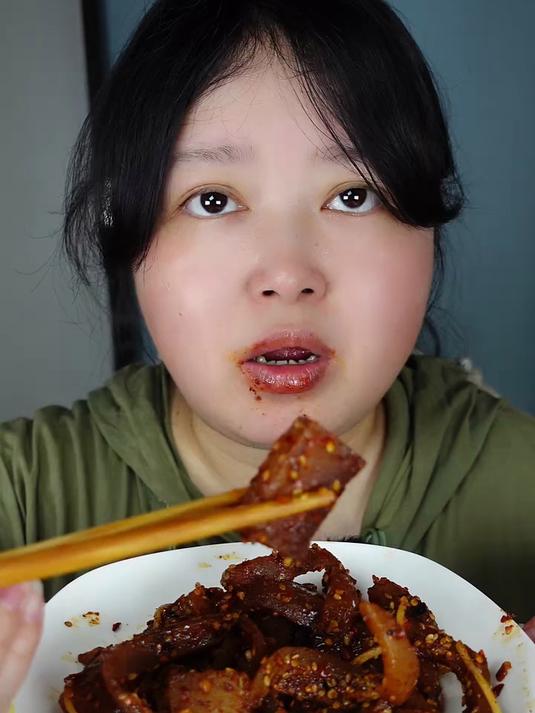 爆辣牛皮菜根