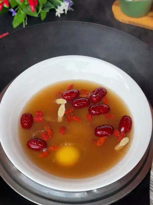 甜酒蒸鸡蛋的做法