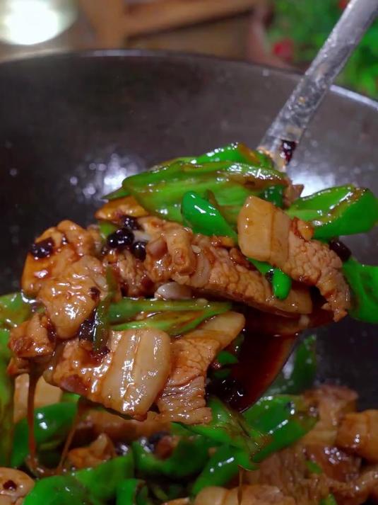 辣椒炒肉家常做法,味道绝了