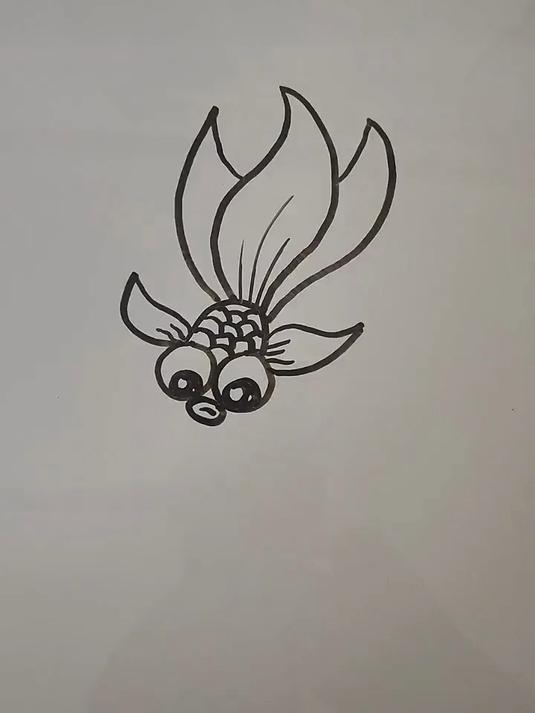 一不小心走进了画里，简笔画教程——大尾巴小金鱼
