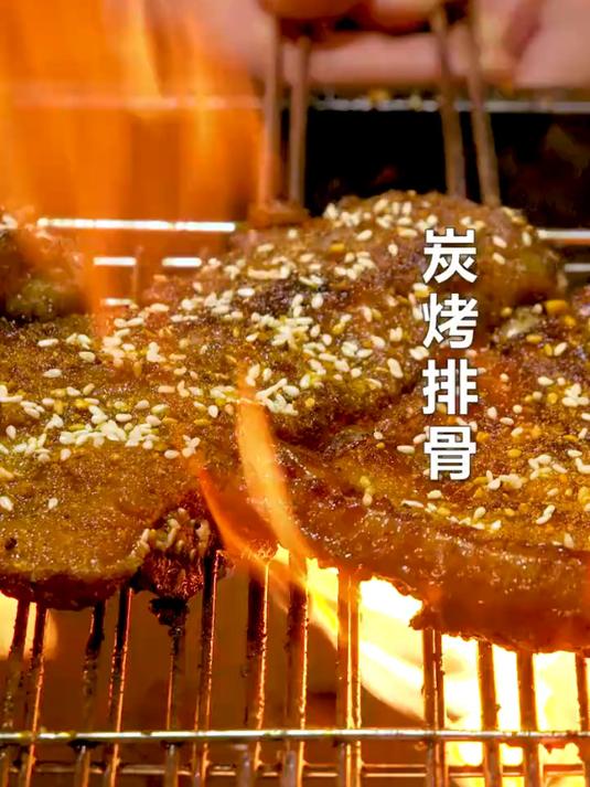 做这道 烤排骨,整得满屋子都是烟,为了你们的肉肉我也是拼了!