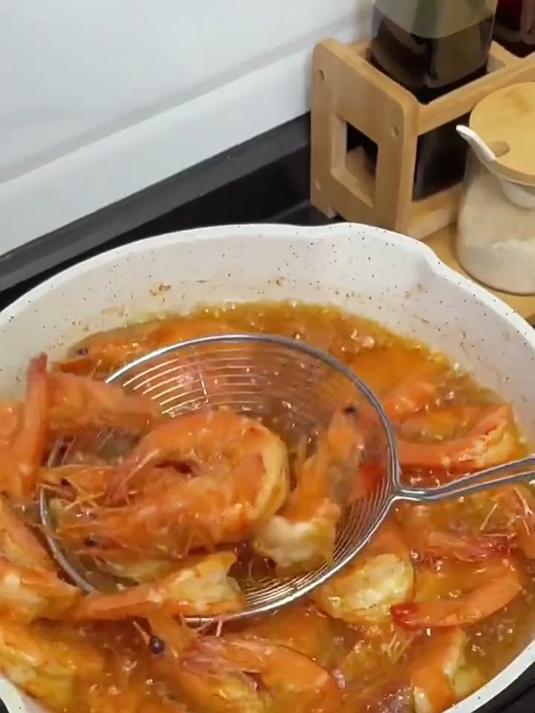 王婆大虾火锅底料美食好吃到停不下来