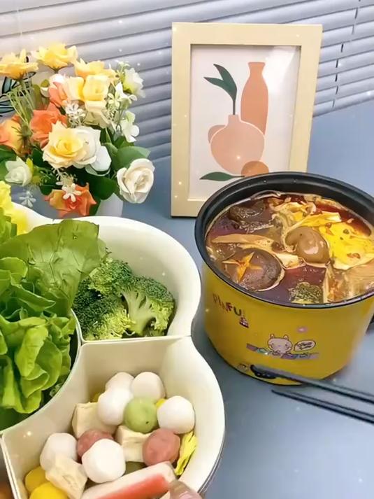 火锅蔬菜盘分格蔬菜拼盘,可旋转洗菜沥水篮,实用又方便