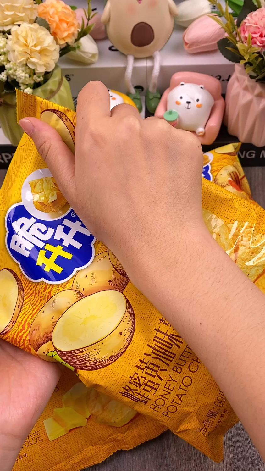 零食推荐 你没吃过的放学零食 零食分享 童年零食 脆升升蜂蜜黄油味薯片