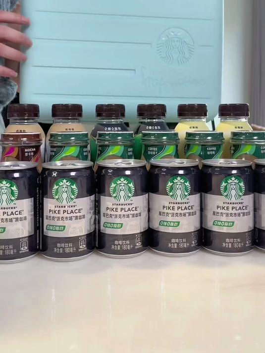 别人买咖啡送杯子 星巴克这波直接给了个行李箱