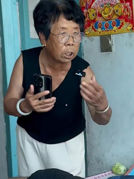 封神！奶奶手工擀面条，冰碗大冷面劲道过瘾～