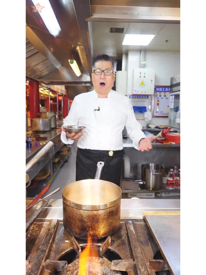 老厨子玩跨界,教大家做家庭版“韩式大酱汤”夏天吃冒汗祛湿