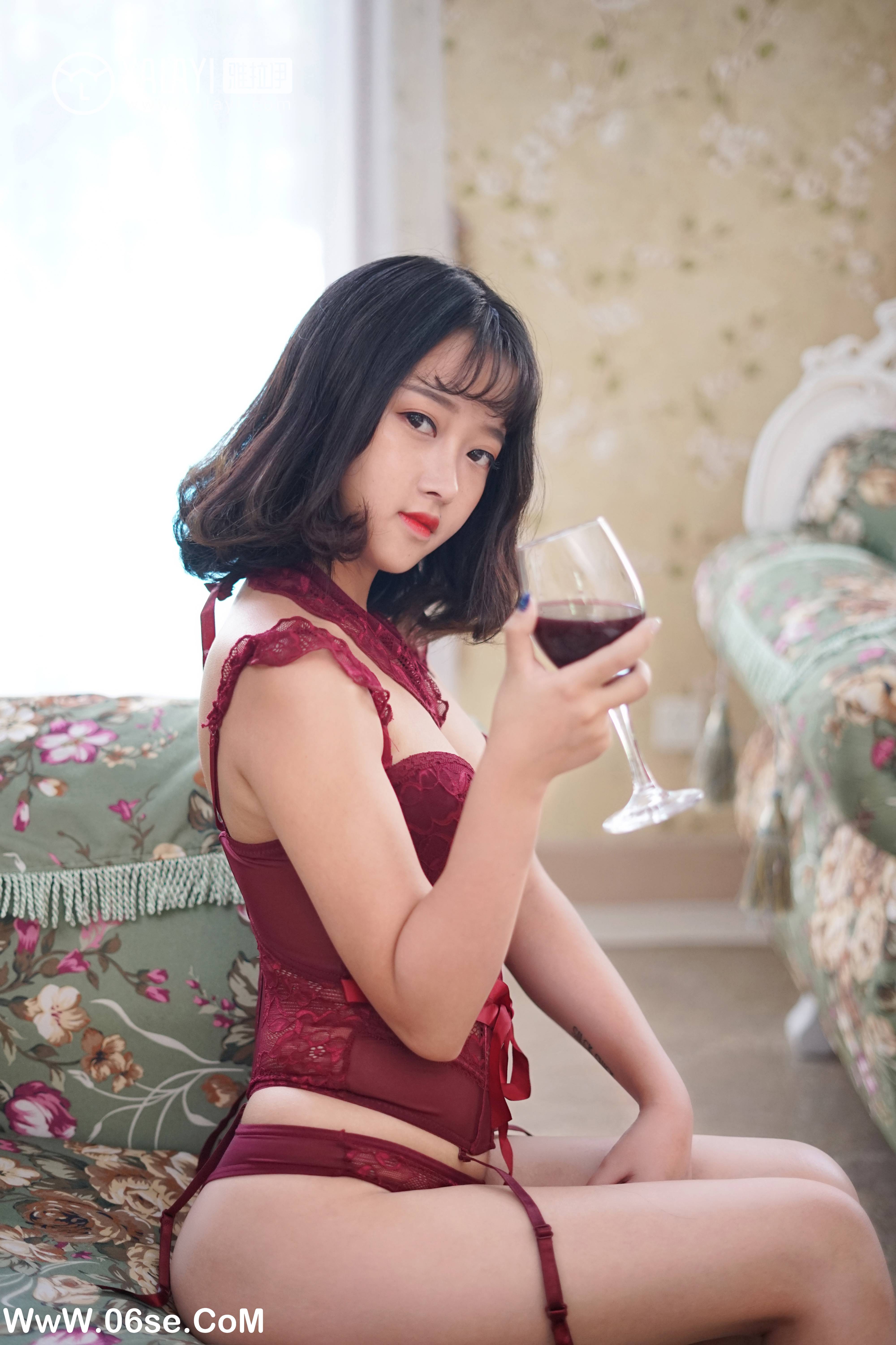 图片[4]-[YALAYI雅拉伊] NO.025 醉在红酒杯里 王小淼-六色网