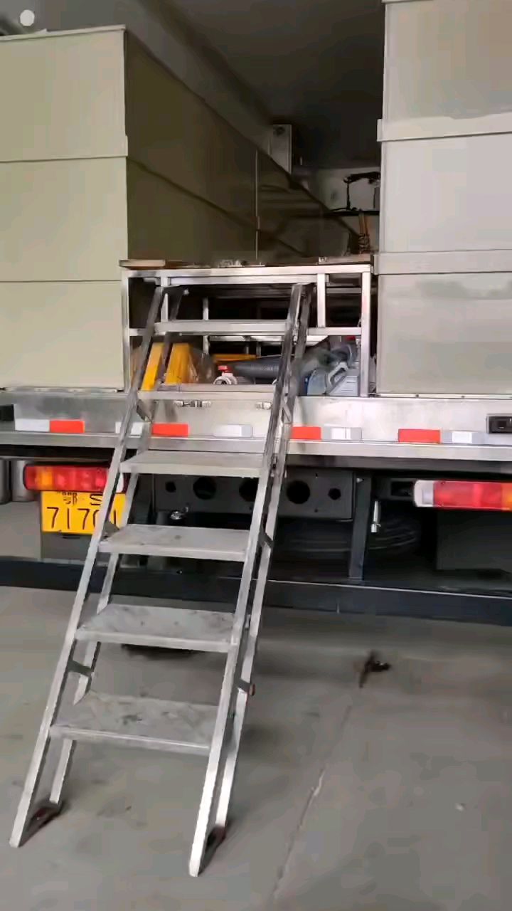 鲜活鱼运输车
