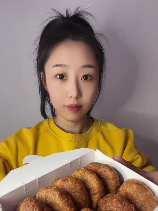 空气炸锅加热和新炸出来的一样,在锅里煎我感觉一般