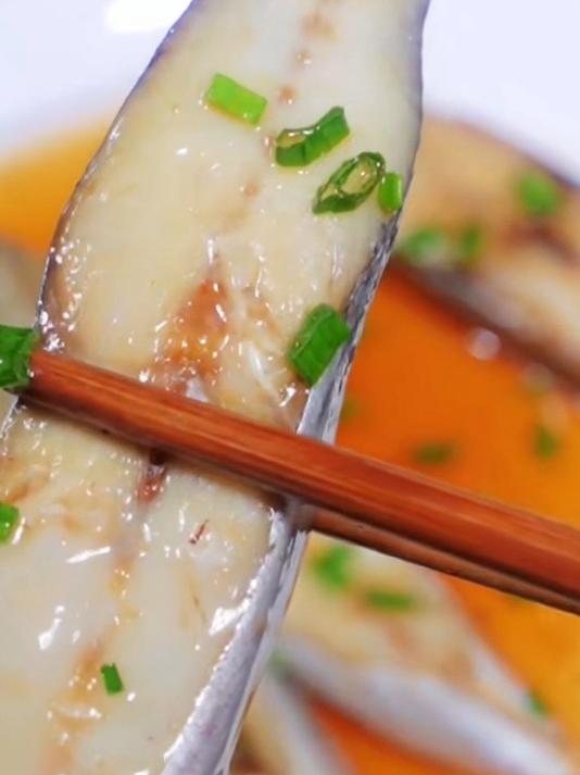 马鲛鱼干肉质鲜香无比配粥配饭下酒一流#美食教程##美食分享##马鲛鱼干#