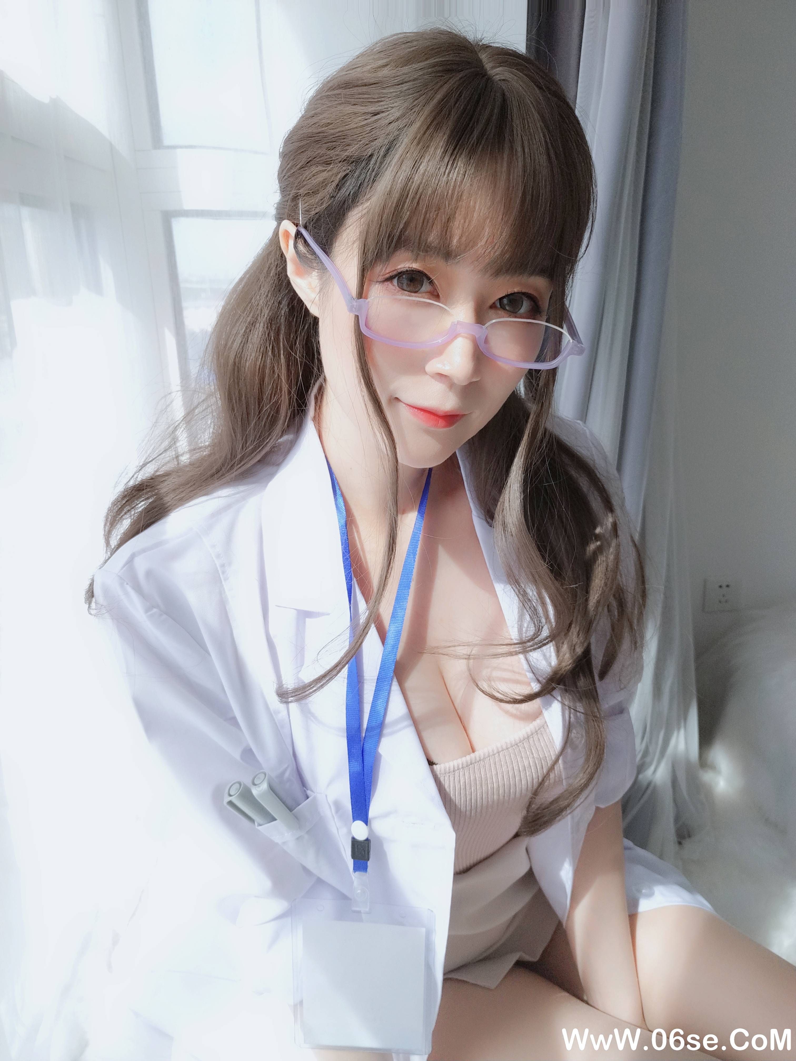 图片[89]-Coser小姐姐白银 NO.060 – 私人医生[159P+6V1.03G]-六色网