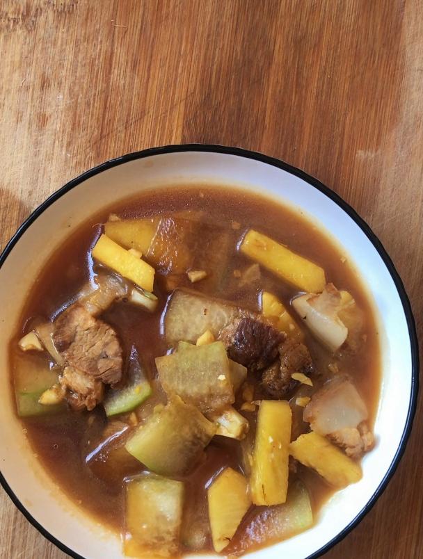 冬瓜炖肉的家常做法,分享一道冬瓜菠萝炖肉