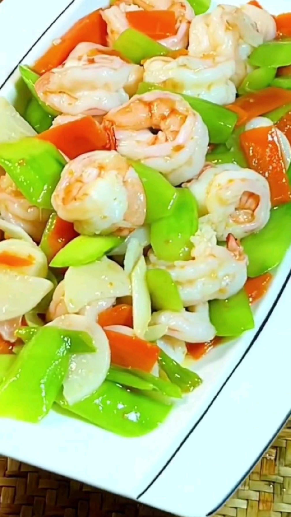 分享美食黄瓜炒虾仁做法