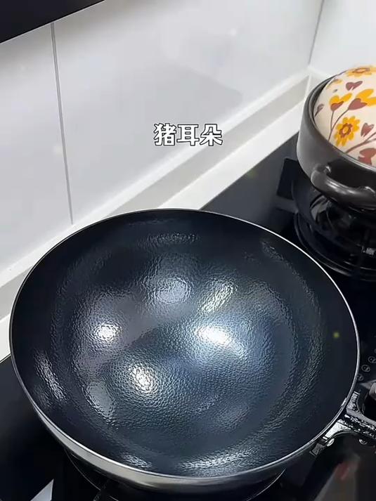 好吃的凉拌猪耳朵做法