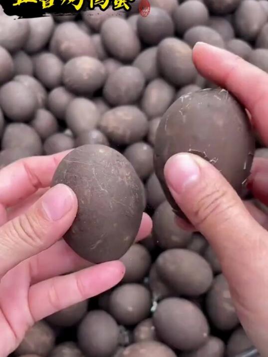 卖爆了!流油起沙,咸香可口的流油烤鸭蛋,老少皆宜,怎么都好吃