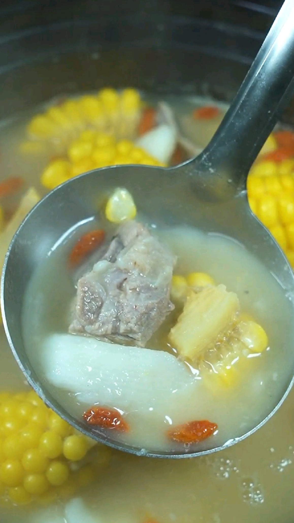 玉米排骨汤家常做法