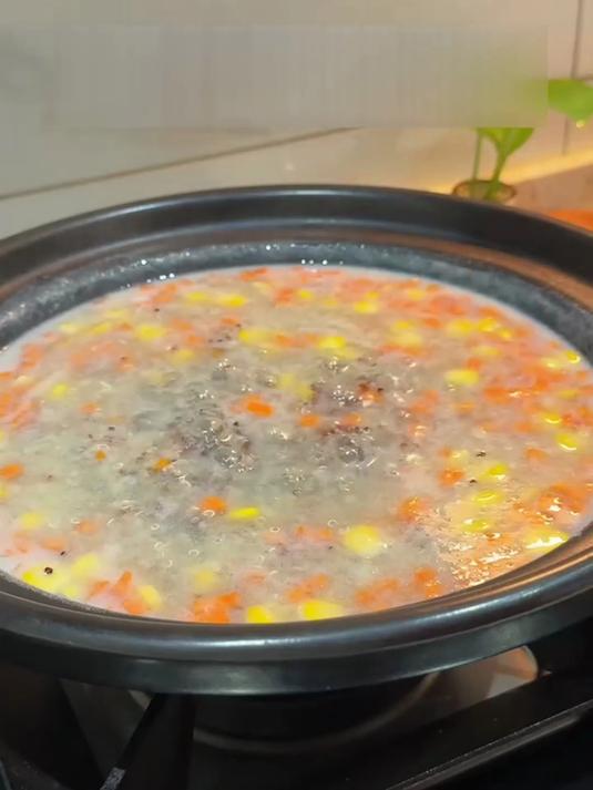 按头安利！管理期姐妹锁死这碗藜麦蔬菜粥，秋冬喝太绝了