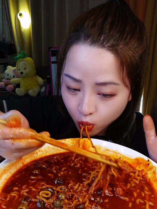 鸡腿火鸡面湖南特色小零食