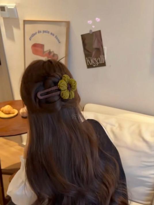 怕热不想披头散发?鸭嘴夹盘发,清凉显气质一键 get