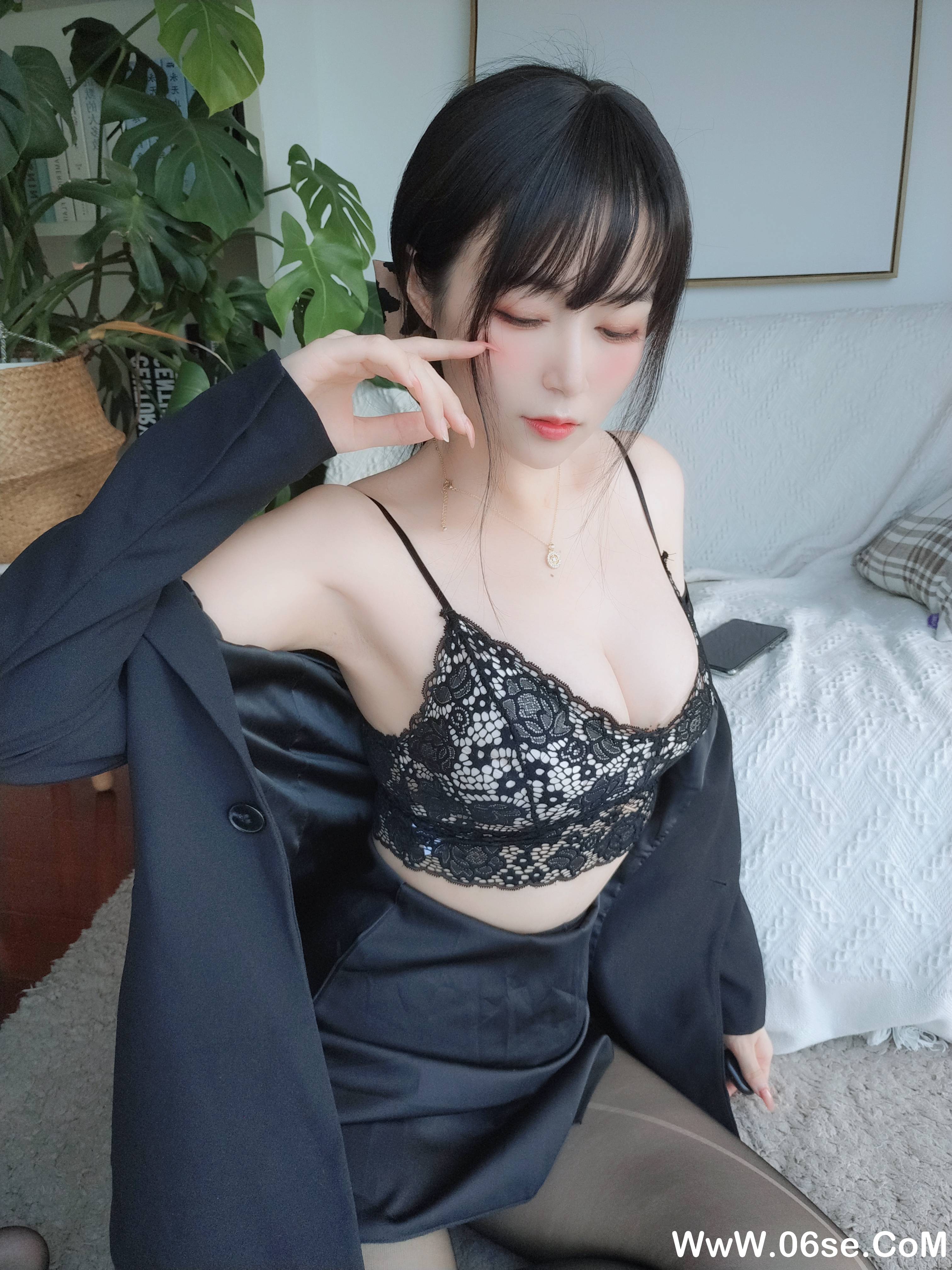 图片[71]-Coser小姐姐白银 NO.098– 酒后女秘书 [70P+2V627M]-六色网