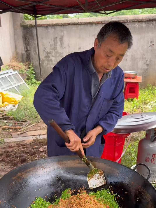 带大家看看江西农村的寿宴酒席