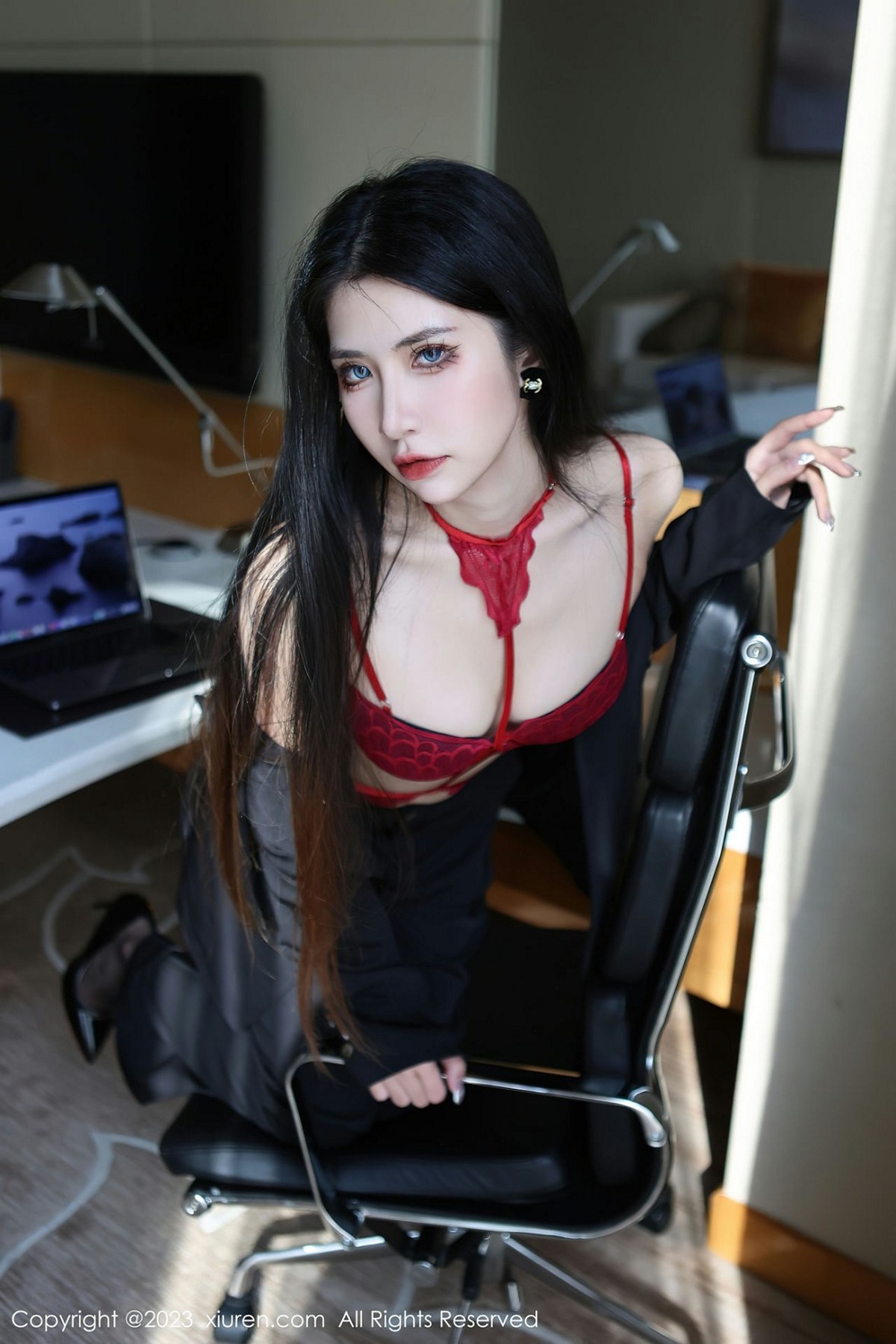 图片[31]-【XiuRen秀人網】2023.03.13 Vol.6402 依娜Yina【112P】-六色网